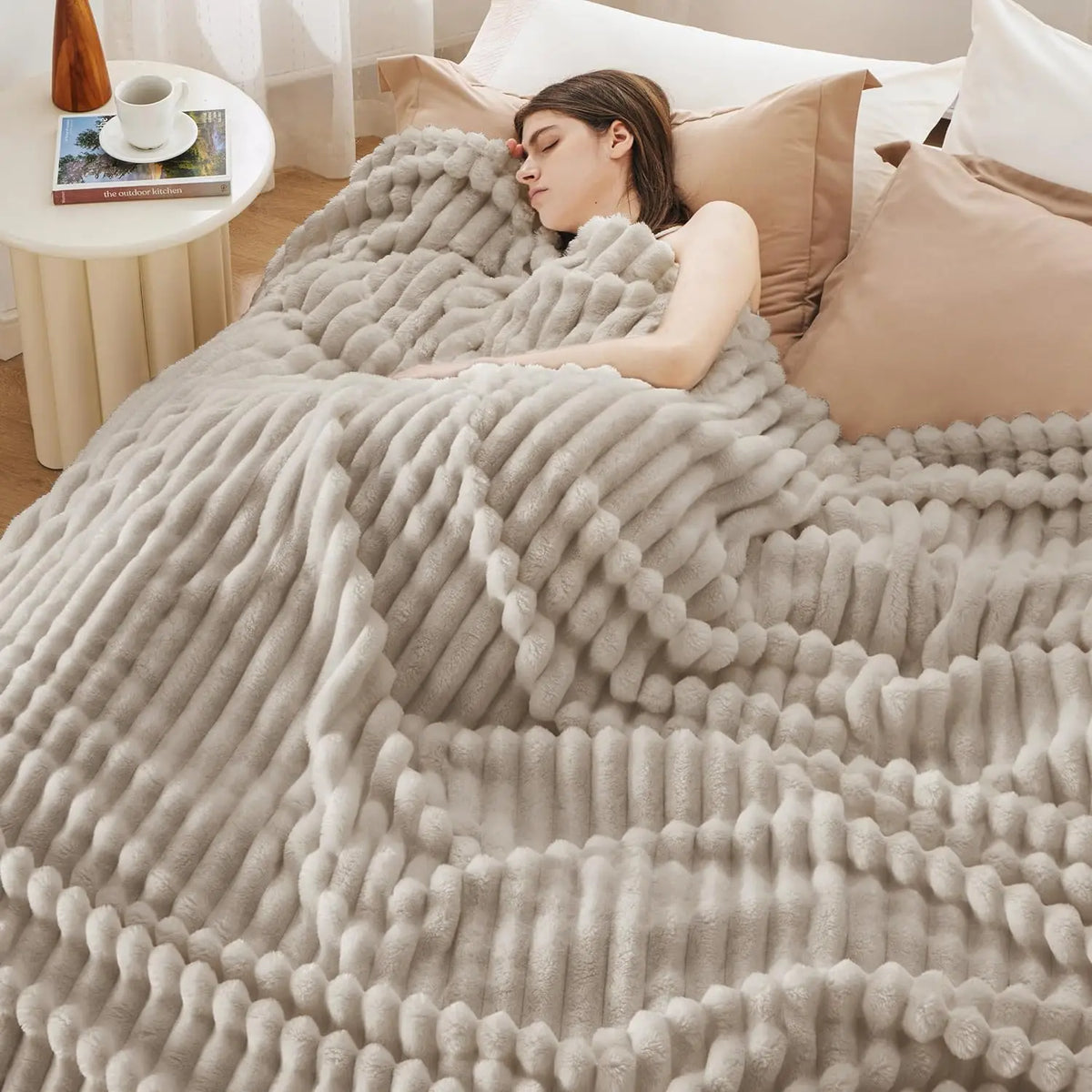 Super Soft Fleece Blanket Large Throw 108x92 Inch All Season Warm Couch